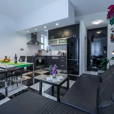 Giorgio Apartment