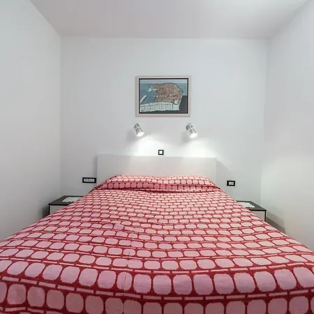Giorgio Apartament *