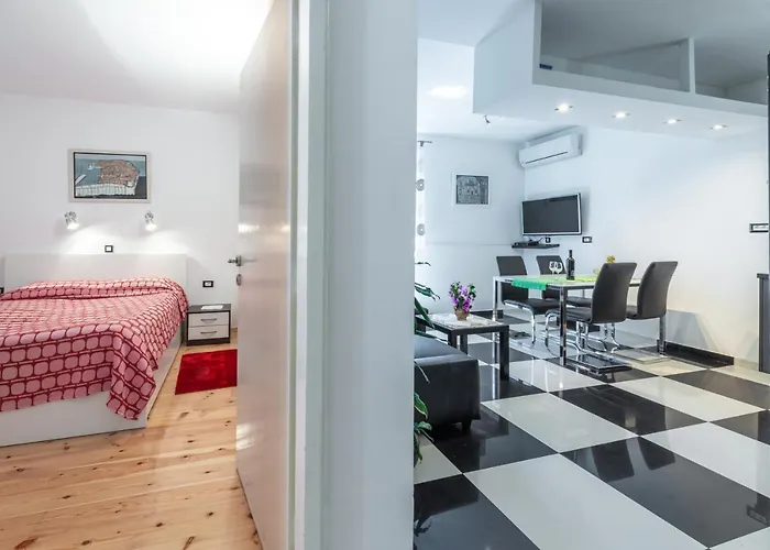 Giorgio Apartment *